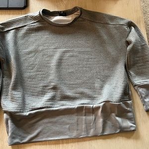 Nike Dri fit long sleeved oversized ribbed sweatshirt Gray